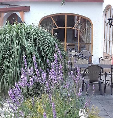 Hotel Garni Huegellandhof Neuhaus am Klausenbach Экстерьер фото