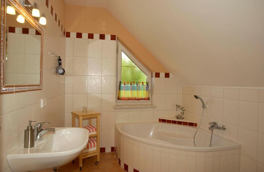 Hotel Garni Huegellandhof Neuhaus am Klausenbach Номер фото