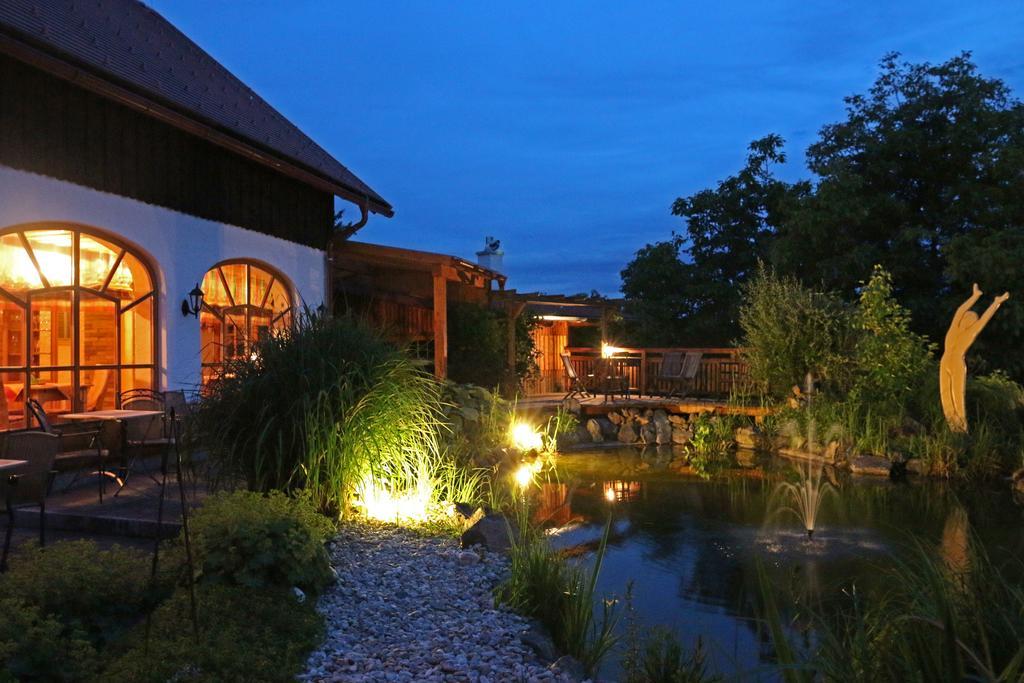 Hotel Garni Huegellandhof Neuhaus am Klausenbach Экстерьер фото