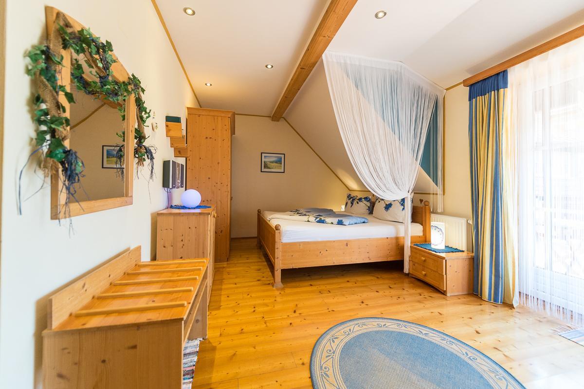 Hotel Garni Huegellandhof Neuhaus am Klausenbach Экстерьер фото