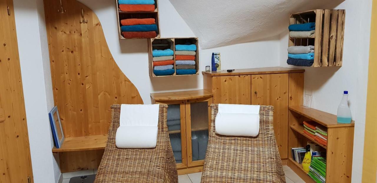 Hotel Garni Huegellandhof Neuhaus am Klausenbach Экстерьер фото